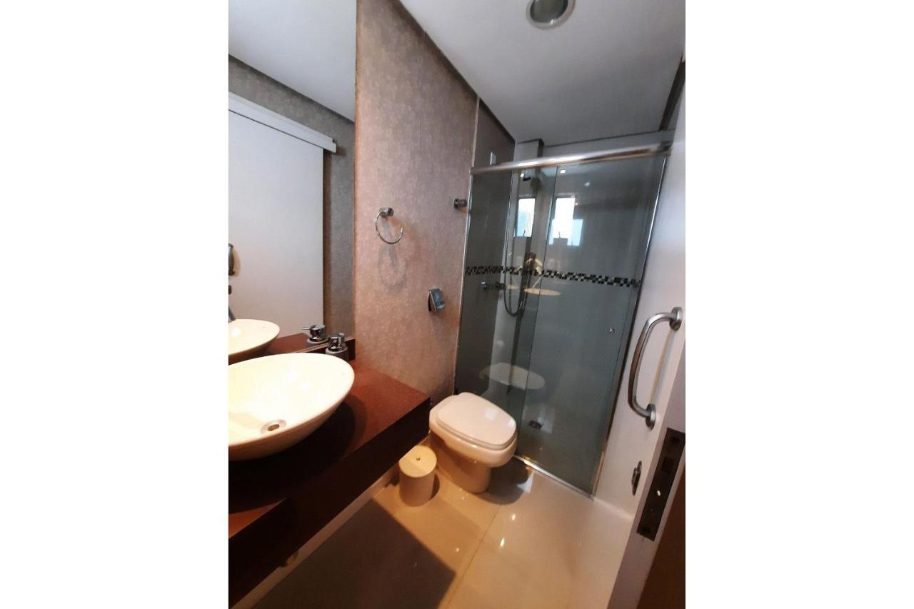 3 Suites Linda Vista Da Orla De Bc A 50M Da Praia - Somente Familiares Balneário Camboriú Екстериор снимка