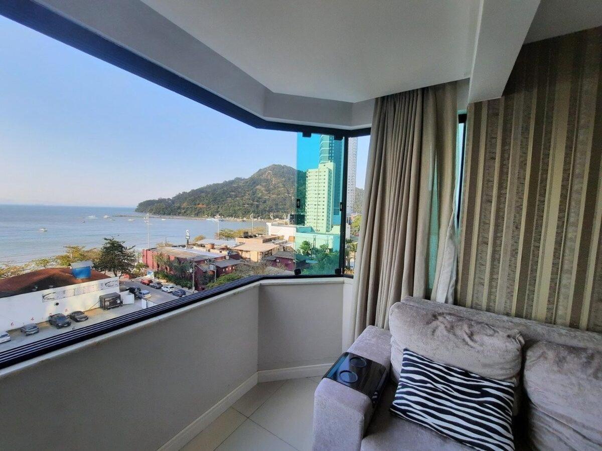 3 Suites Linda Vista Da Orla De Bc A 50M Da Praia - Somente Familiares Balneário Camboriú Екстериор снимка