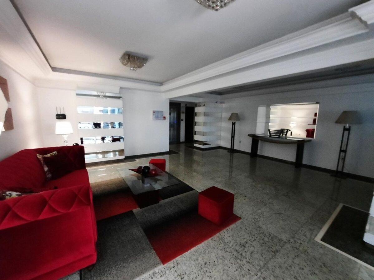 3 Suites Linda Vista Da Orla De Bc A 50M Da Praia - Somente Familiares Balneário Camboriú Екстериор снимка