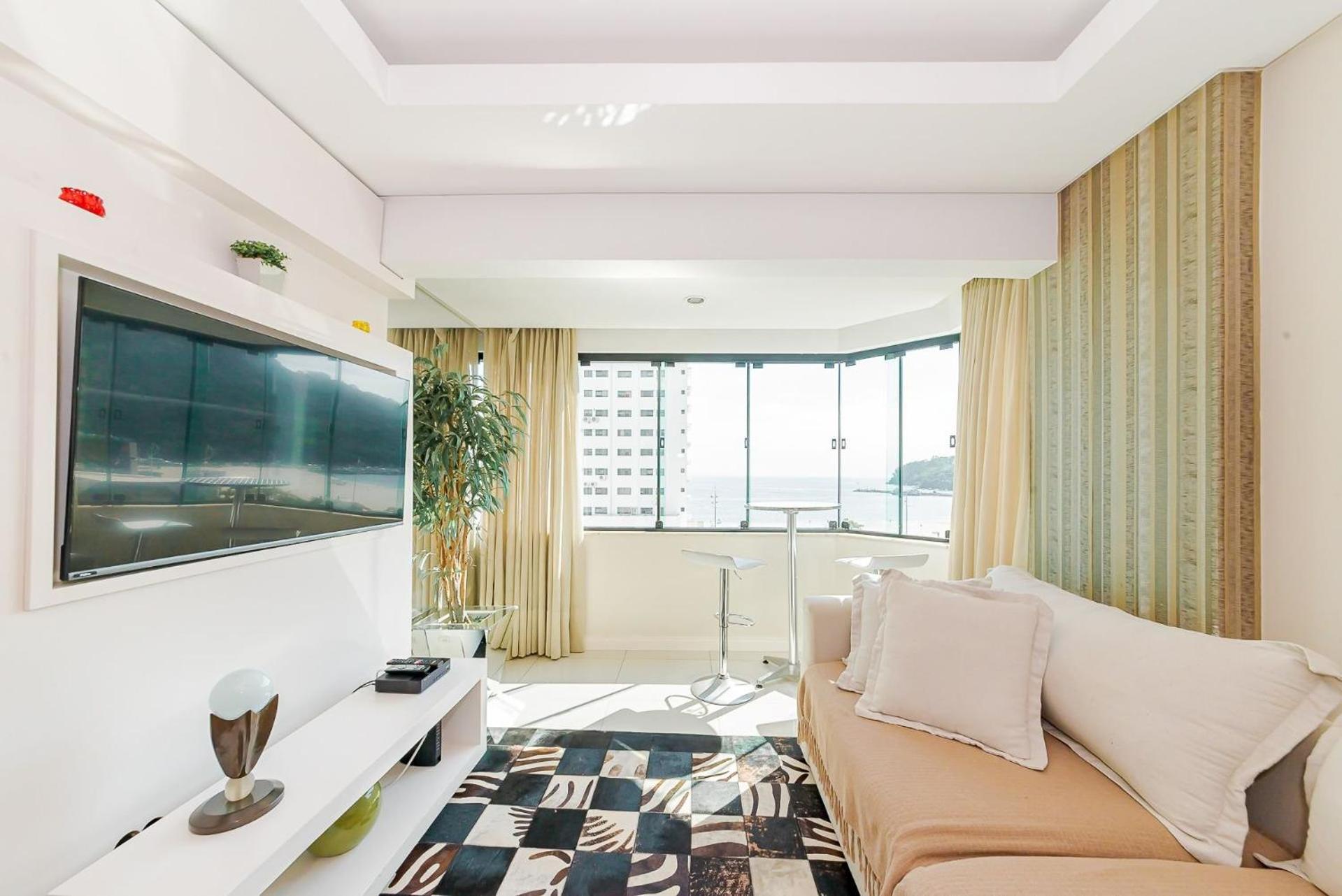 3 Suites Linda Vista Da Orla De Bc A 50M Da Praia - Somente Familiares Balneário Camboriú Екстериор снимка