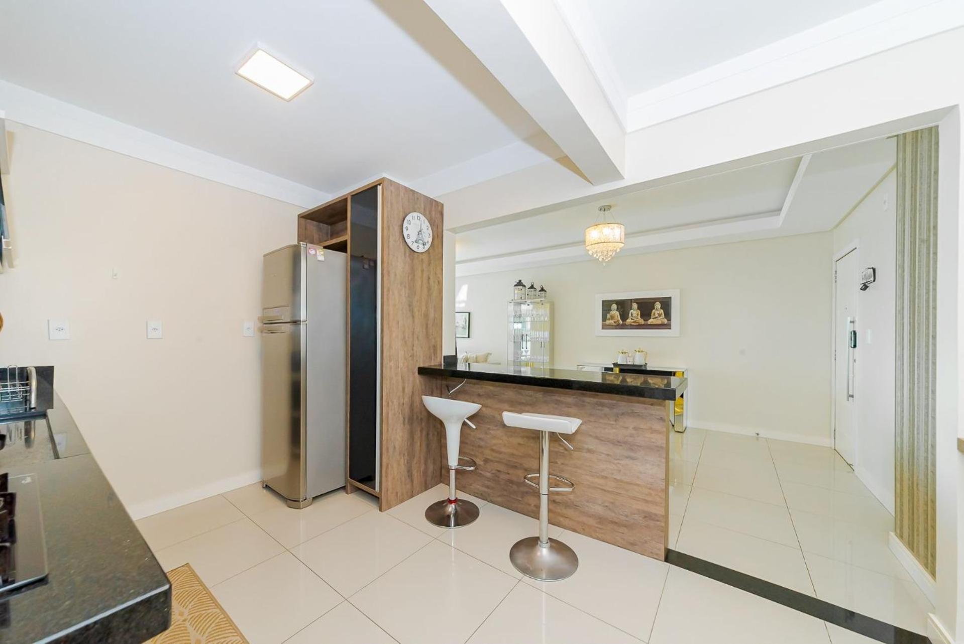 3 Suites Linda Vista Da Orla De Bc A 50M Da Praia - Somente Familiares Balneário Camboriú Екстериор снимка